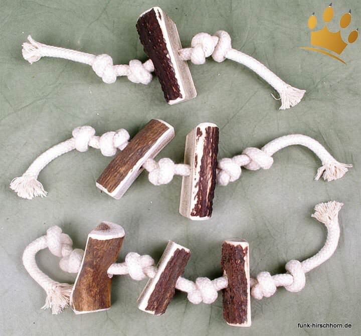 Günstig Geweih-Beisser mit Kauseil halbiert in unserem Hundeshop im Preisvergleich kaufen.