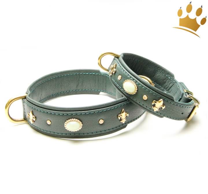 Günstig Hundehalsband Fleur de Lis Grand Jade in unserem Hundeshop im Preisvergleich kaufen.