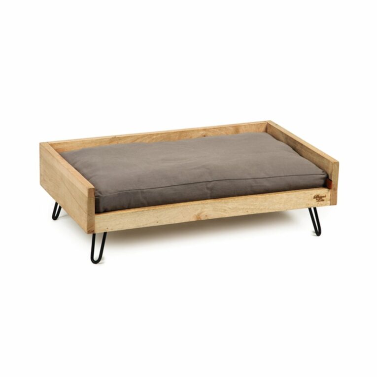 Günstig Designed by Lotte Holzbett Turana 75x45x23cm i mPreisvergleich in unserem Onlineshop auf Hundeliebe-shop.de kaufen.