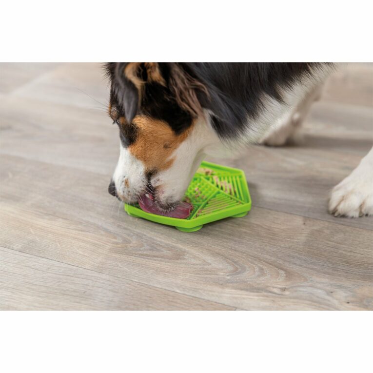 Günstig Trixie Lick’n’Snack Schleckmatte Hexagon i mPreisvergleich in unserem Onlineshop auf Hundeliebe-shop.de kaufen.