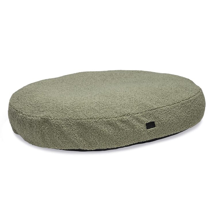 Günstig Designed by Lotte Hundekissen YNDIS oval grün 115x85x15cm i mPreisvergleich in unserem Onlineshop auf Hundeliebe-shop.de kaufen.