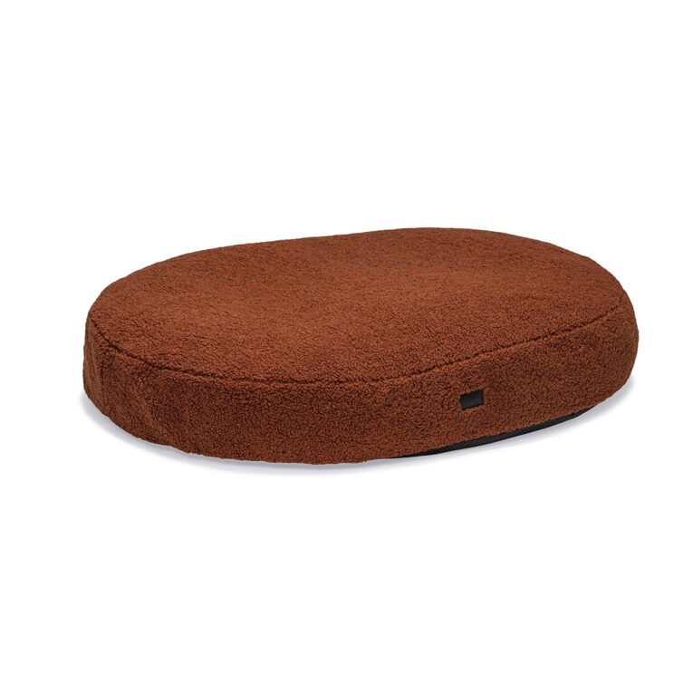 Günstig Designed by Lotte Hundekissen YNDIS oval terrakotta 115x85x15cm i mPreisvergleich in unserem Onlineshop auf Hundeliebe-shop.de kaufen.