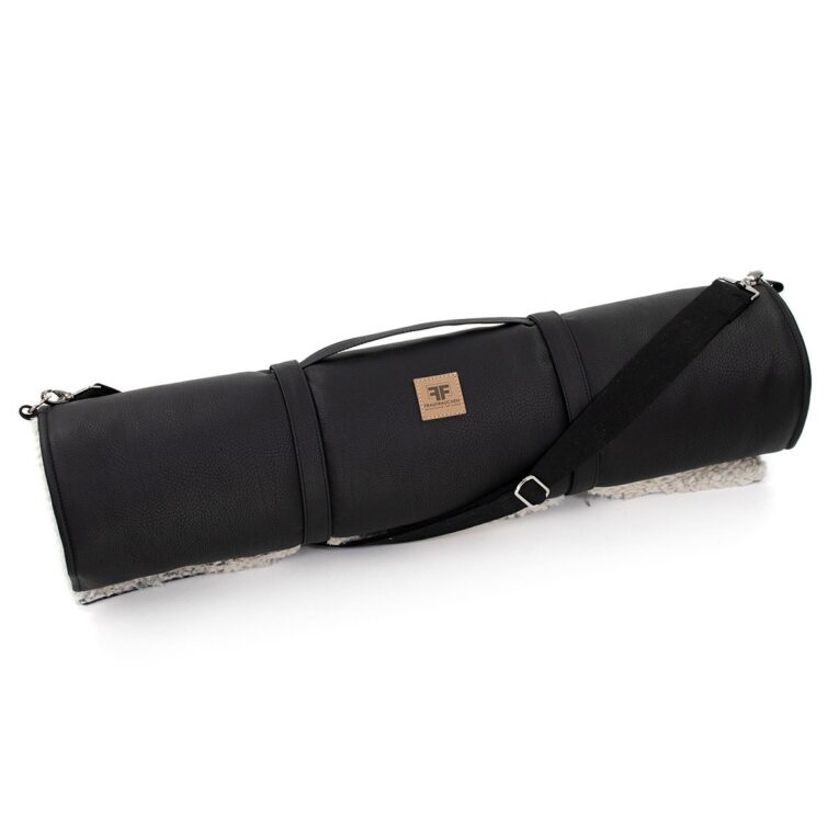 Günstig Frau Frauchen Roll-Up Hundedecke Onyx L – 100x140cm i mPreisvergleich in unserem Onlineshop auf Hundeliebe-shop.de kaufen.